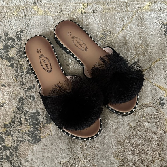 Pom Pom Slides - New! - Picture 4 of 5